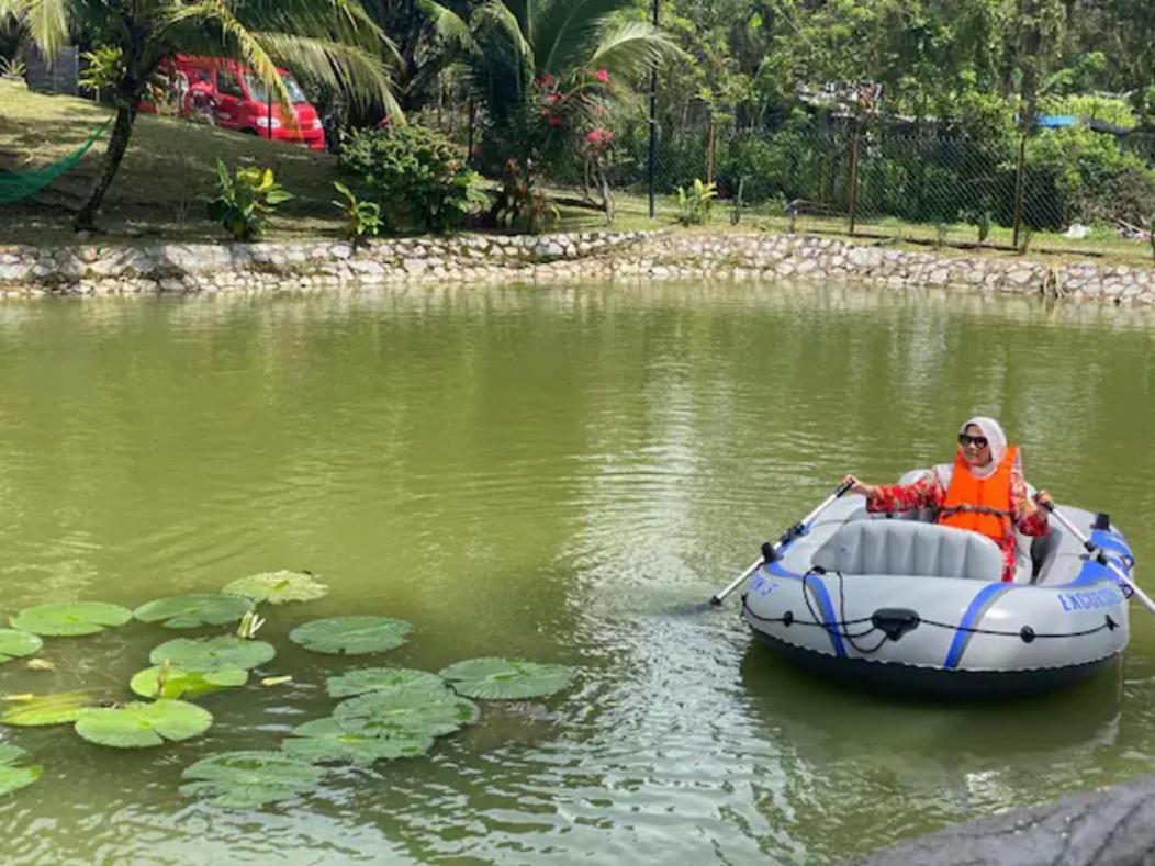 Villa Dlina Janda Baik Bentong Exterior foto